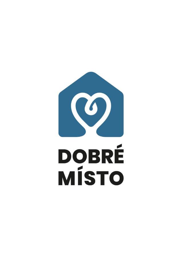 Dobre Misto 호텔 크르노프 외부 사진